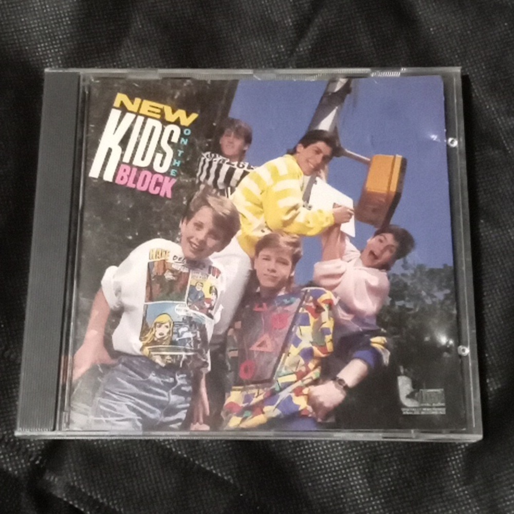 1986 NEW KIDS ON THE BLOCK CD